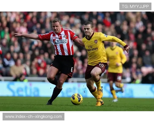 桑德兰与阿森纳赛季初期实力对比分析揭示两队发展潜力与挑战 桑德兰与阿森纳赛季初期实力对比分析揭示两队发展潜力与挑战