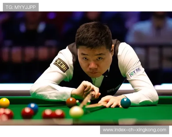 国锦赛首日，18名中国球员出战，丁俊晖携10人晋级，国锦赛斯诺克直播