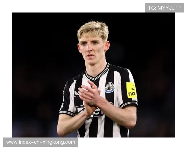 纽卡斯尔增加起速次数，戈登左右穿插极具破坏力